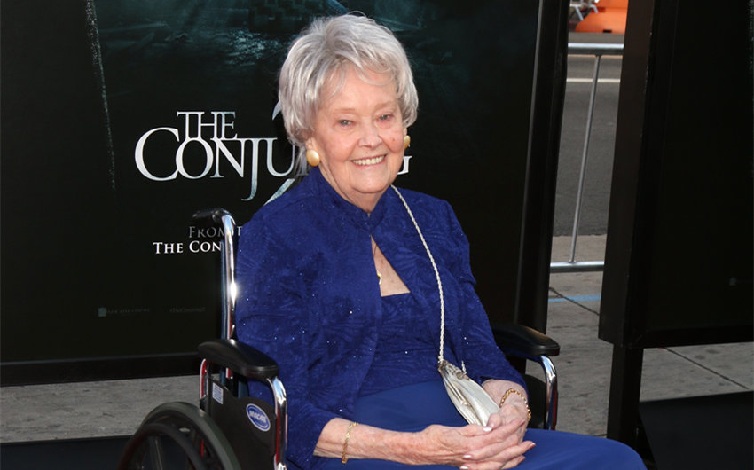 lorraine warren net worth